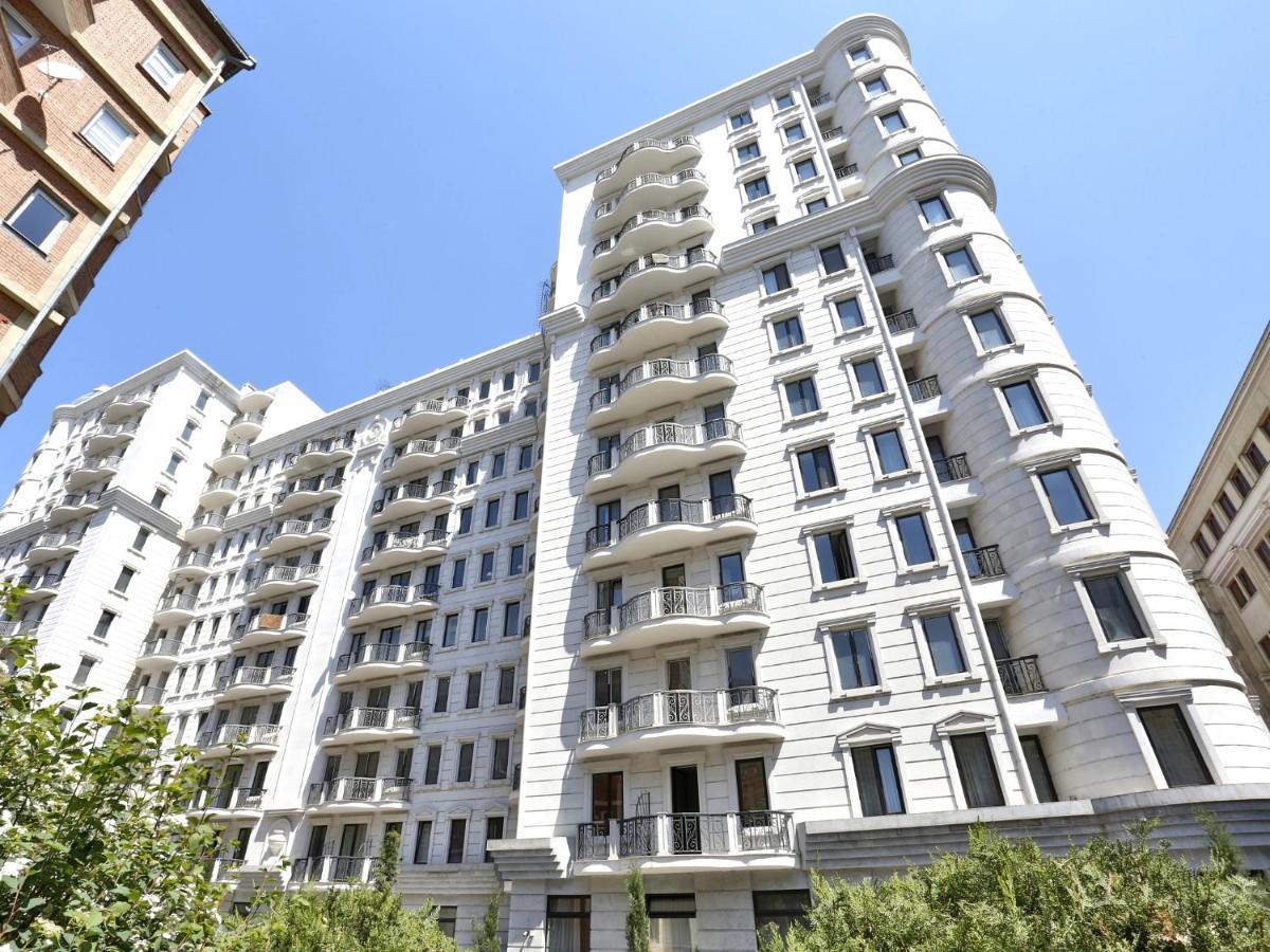 Downtown Two-Bedrom Apartment Тбилиси Экстерьер фото